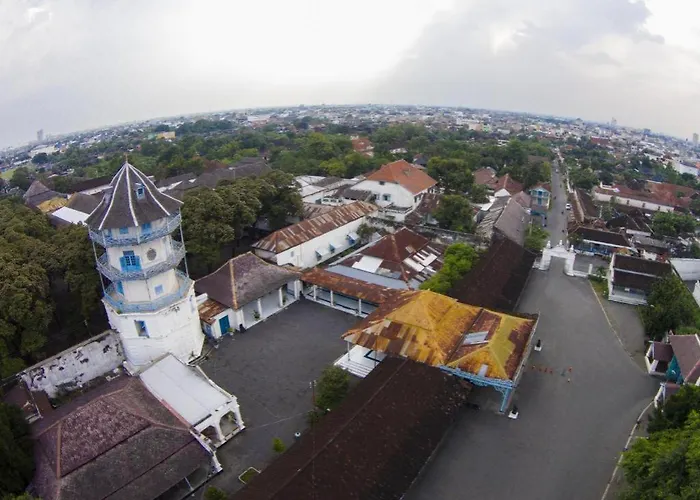 Zaen Hotel Syariah Solo
