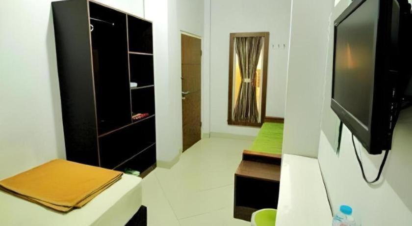 Zaen Syariah Hotel *